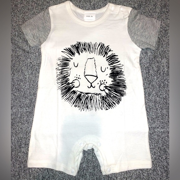 Other - SOLD - Lion Romper • BRAND NEW • 6-9mos
